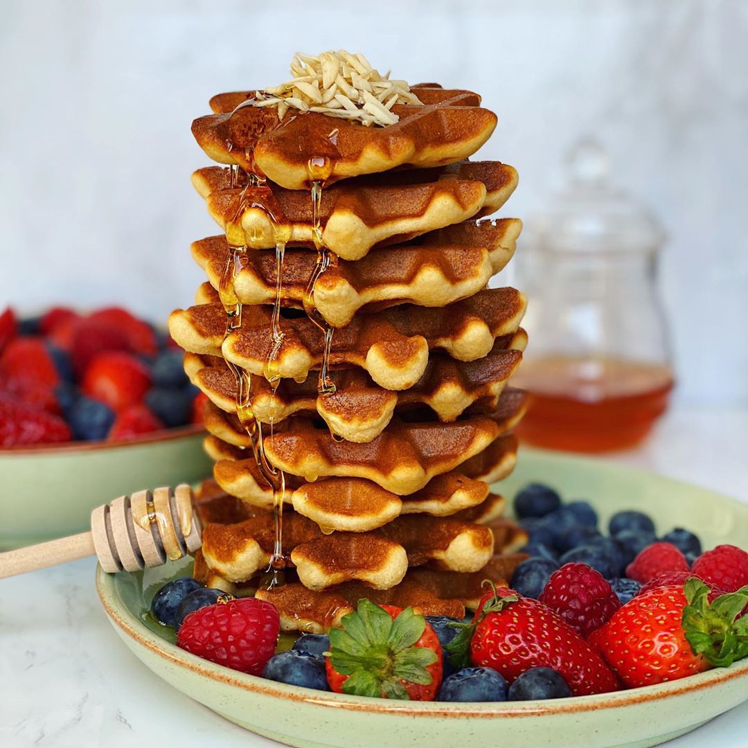 Almond (Flourless) Waffles