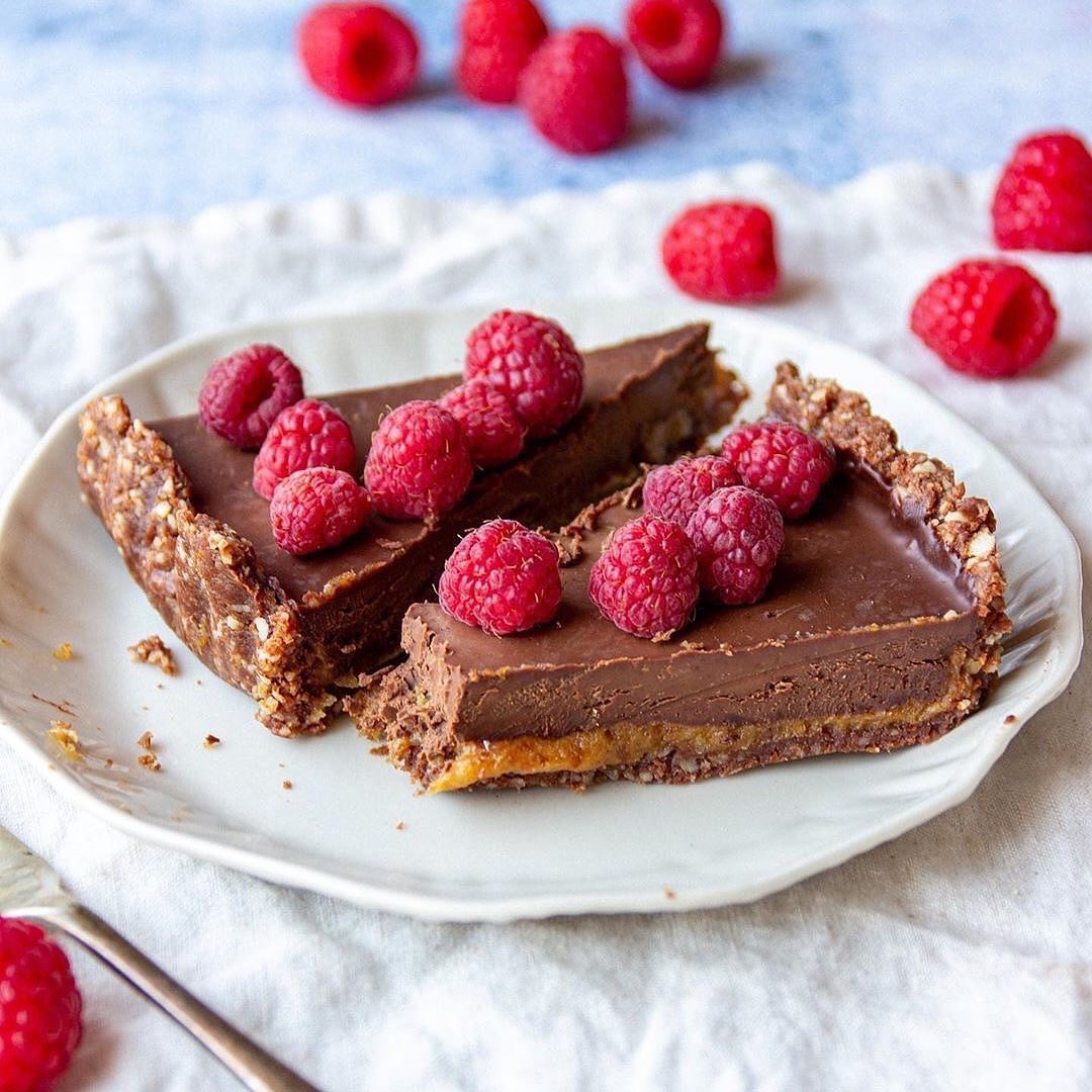 Vegan Chocolate Caramel Tart