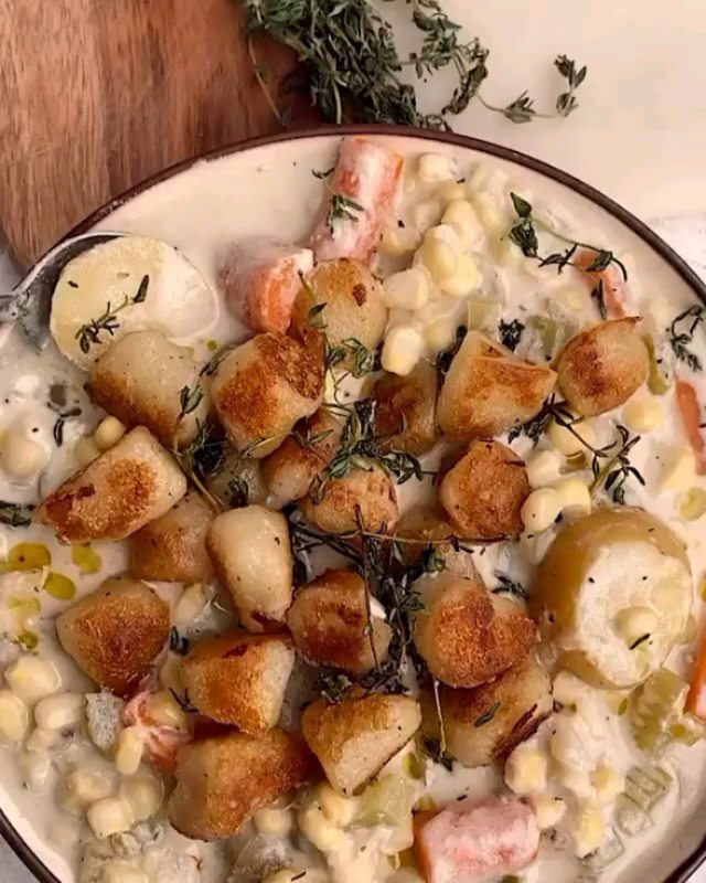Creamy Vegan Corn Potato Chowder with Crispy Gnocchi