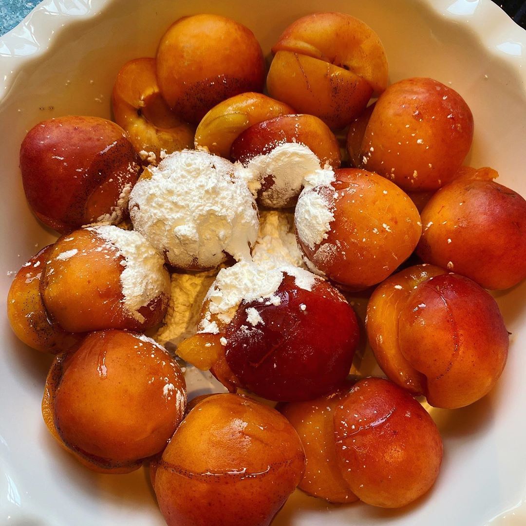 Vegan Gluten-Free Apricot Almond Crumble