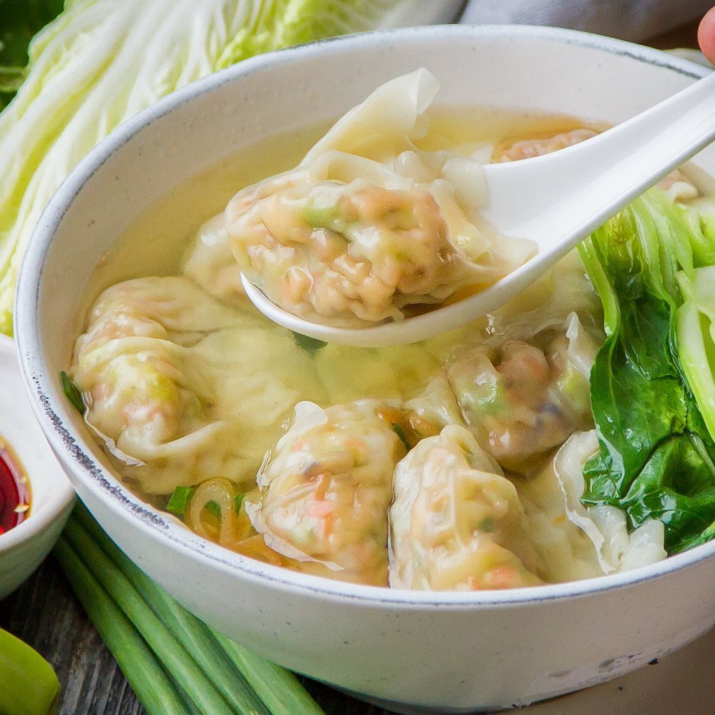 Easy Homemade Vegan Wonton Soup