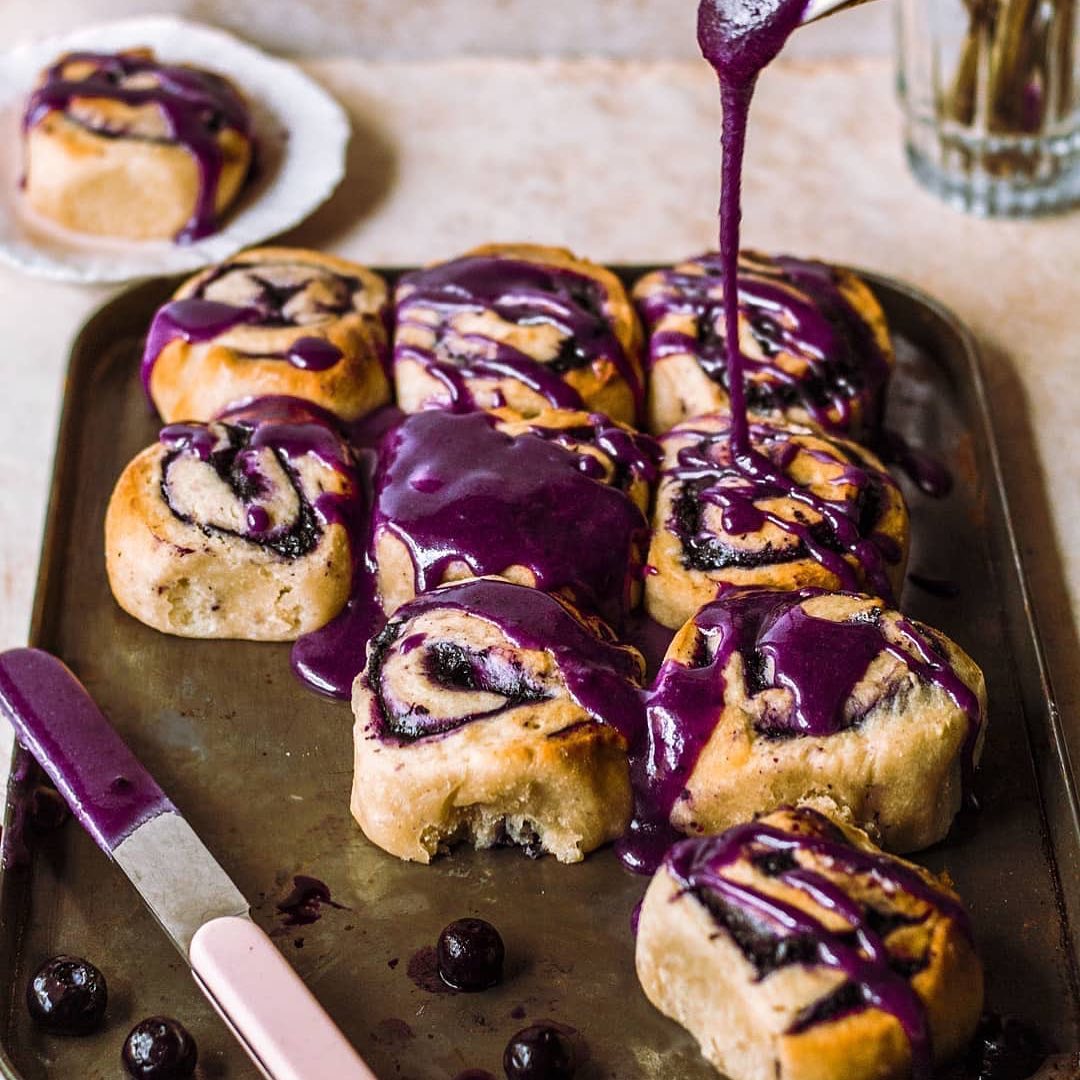 Vegan Blueberry Cinnamon Rolls