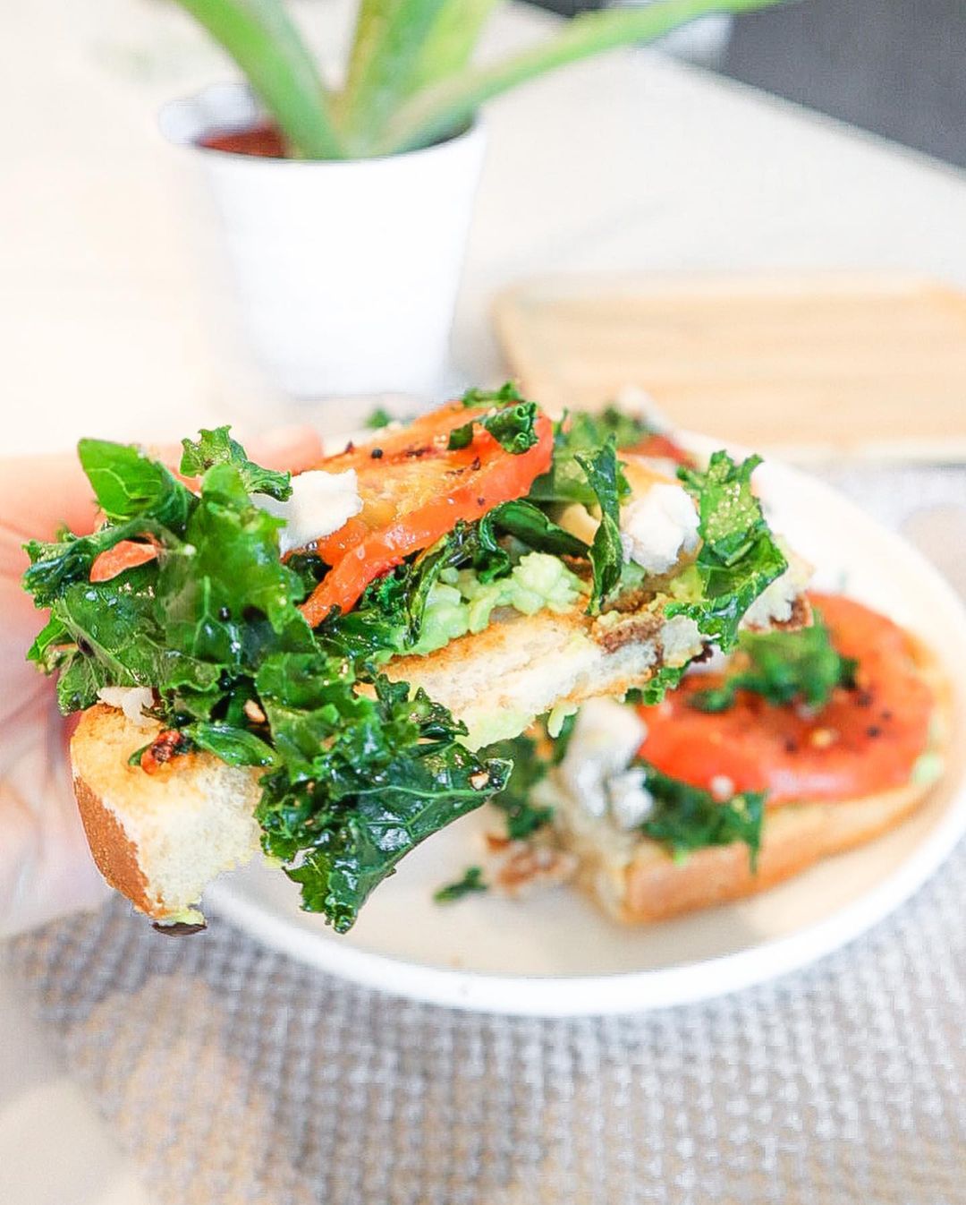 Fancy Avocado Toast with Kale and Tomato