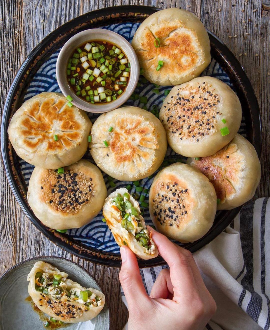Crispy Bottom Veggie Buns