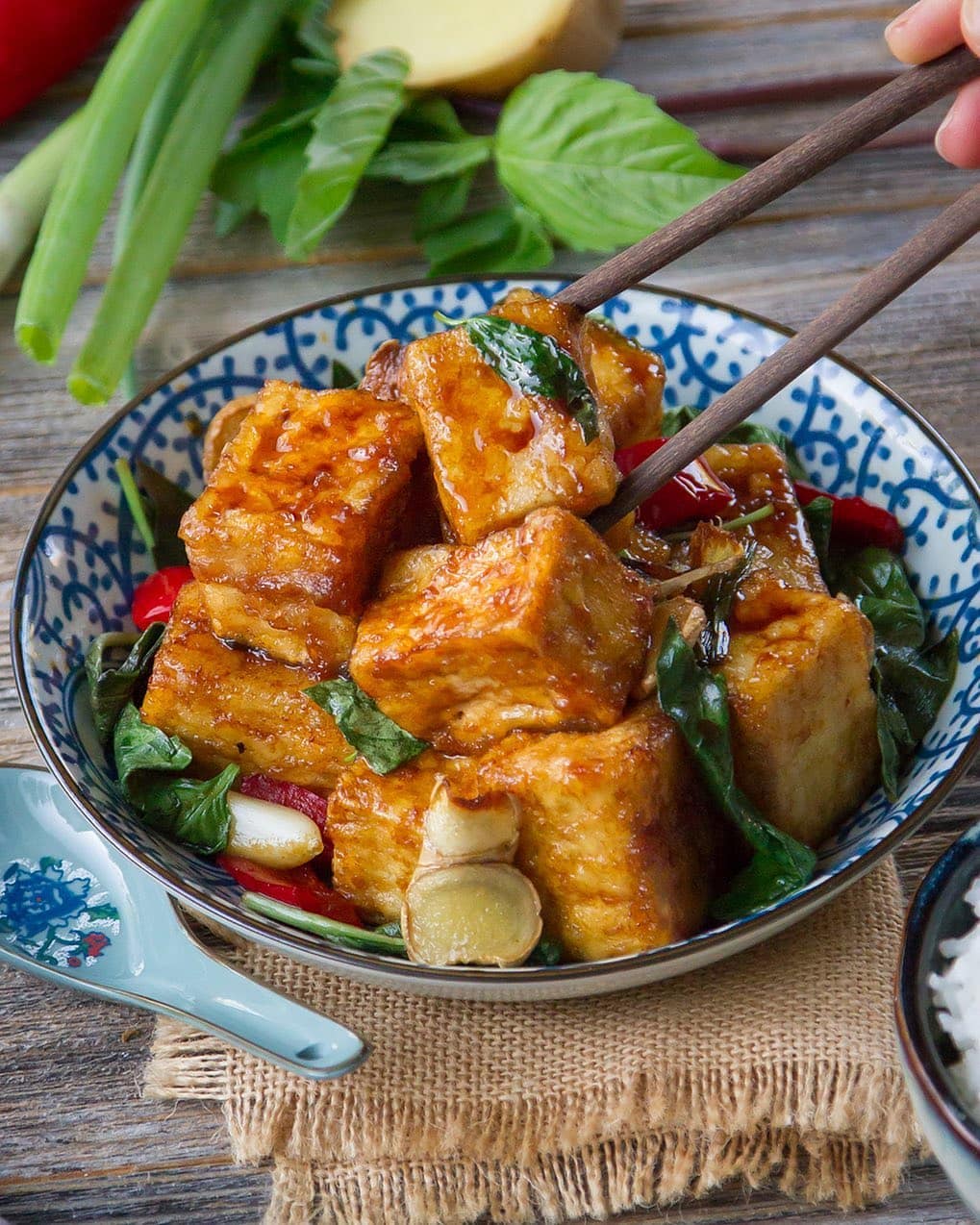 Three-Cup Tofu (San Bei Tofu '三杯豆腐')