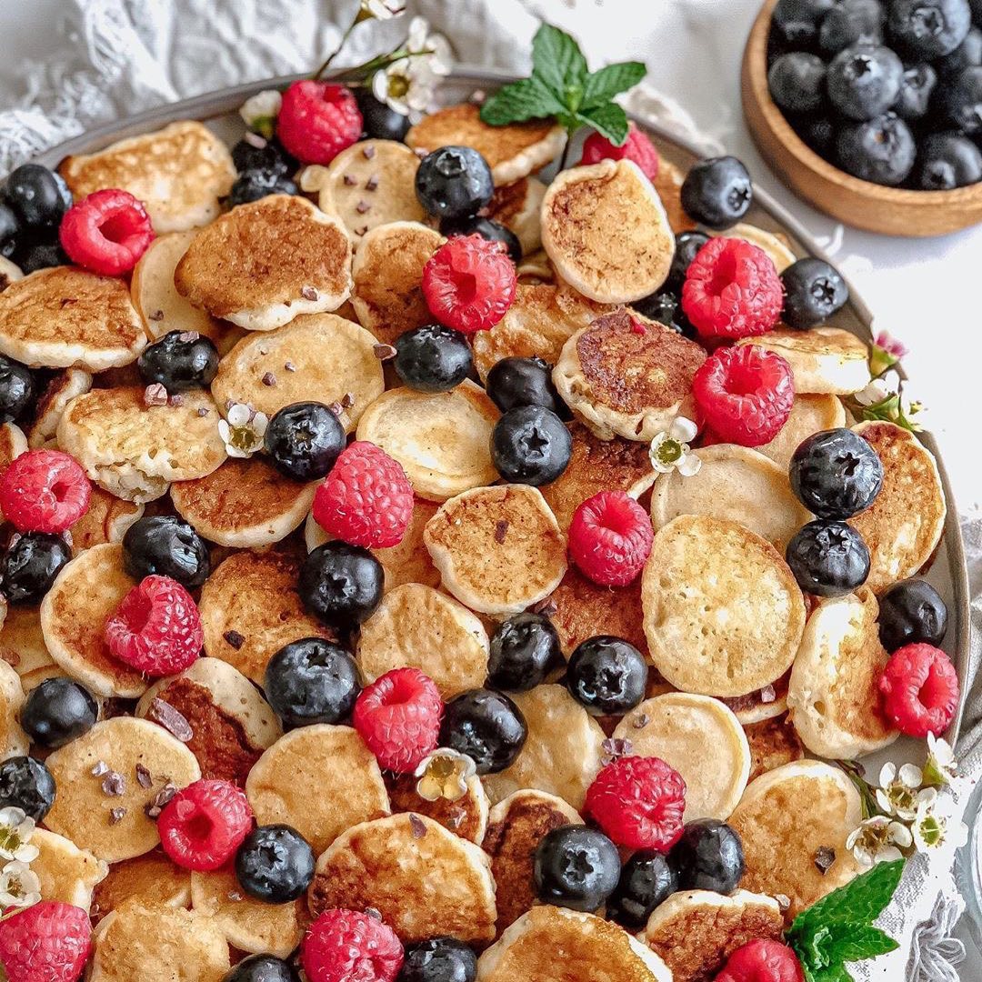 Simple Vegan Blueberry Baby Pancakes