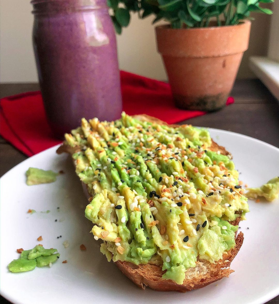 Avocado Toast and Blueberry Smoothie