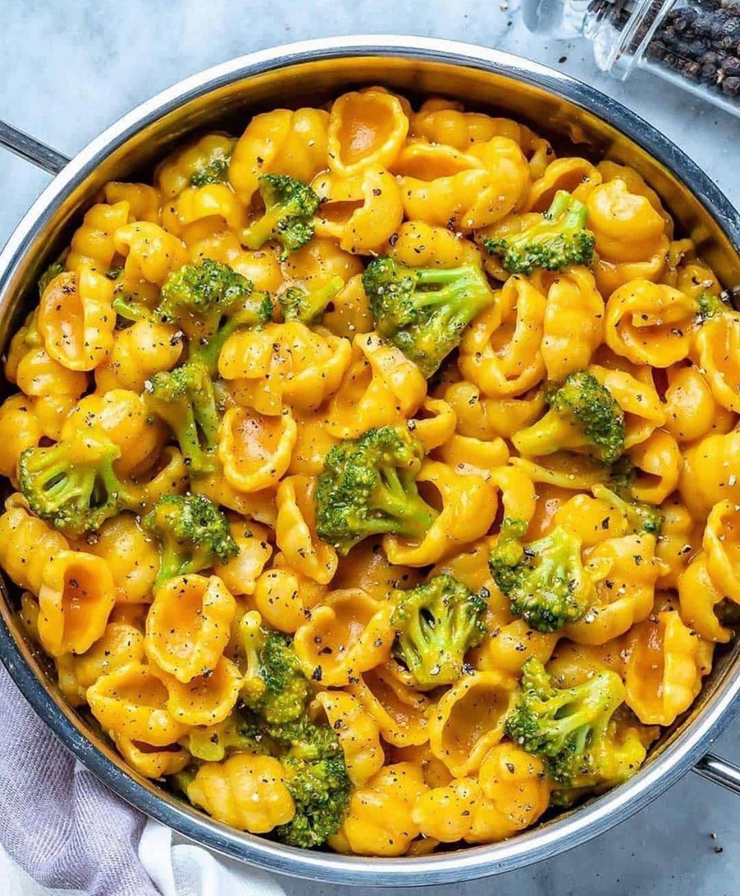 Super Easy Vegan Mac and Cheese