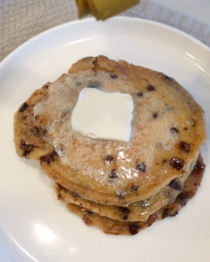 Gluten-Free Vegan Chocolate Chip Pancakes