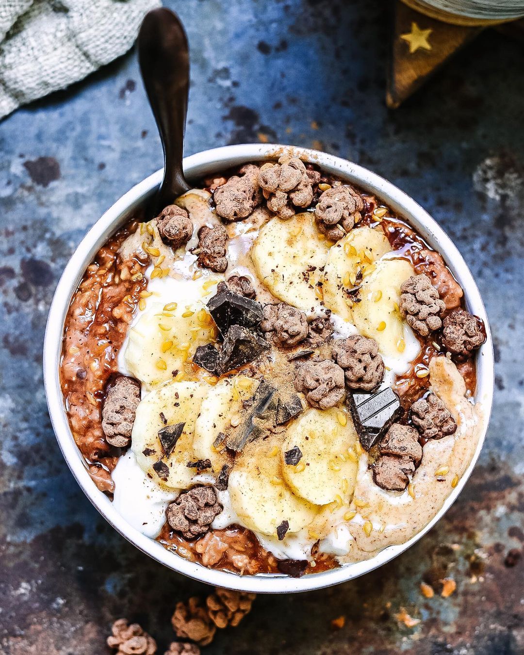 Chocolate Cinnamon Porridge Delight
