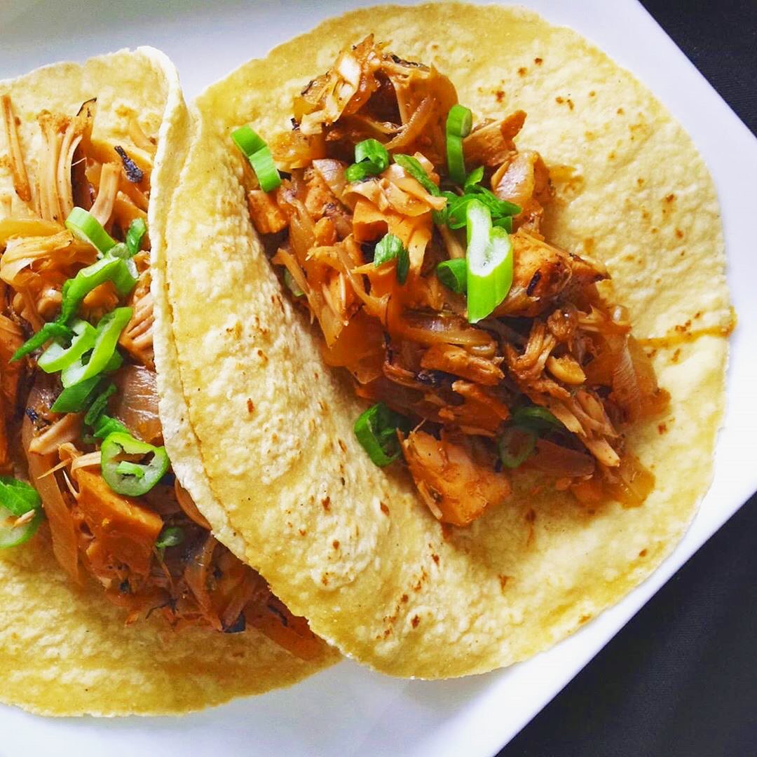 Vegan Jackfruit Tacos with Mexican Twist