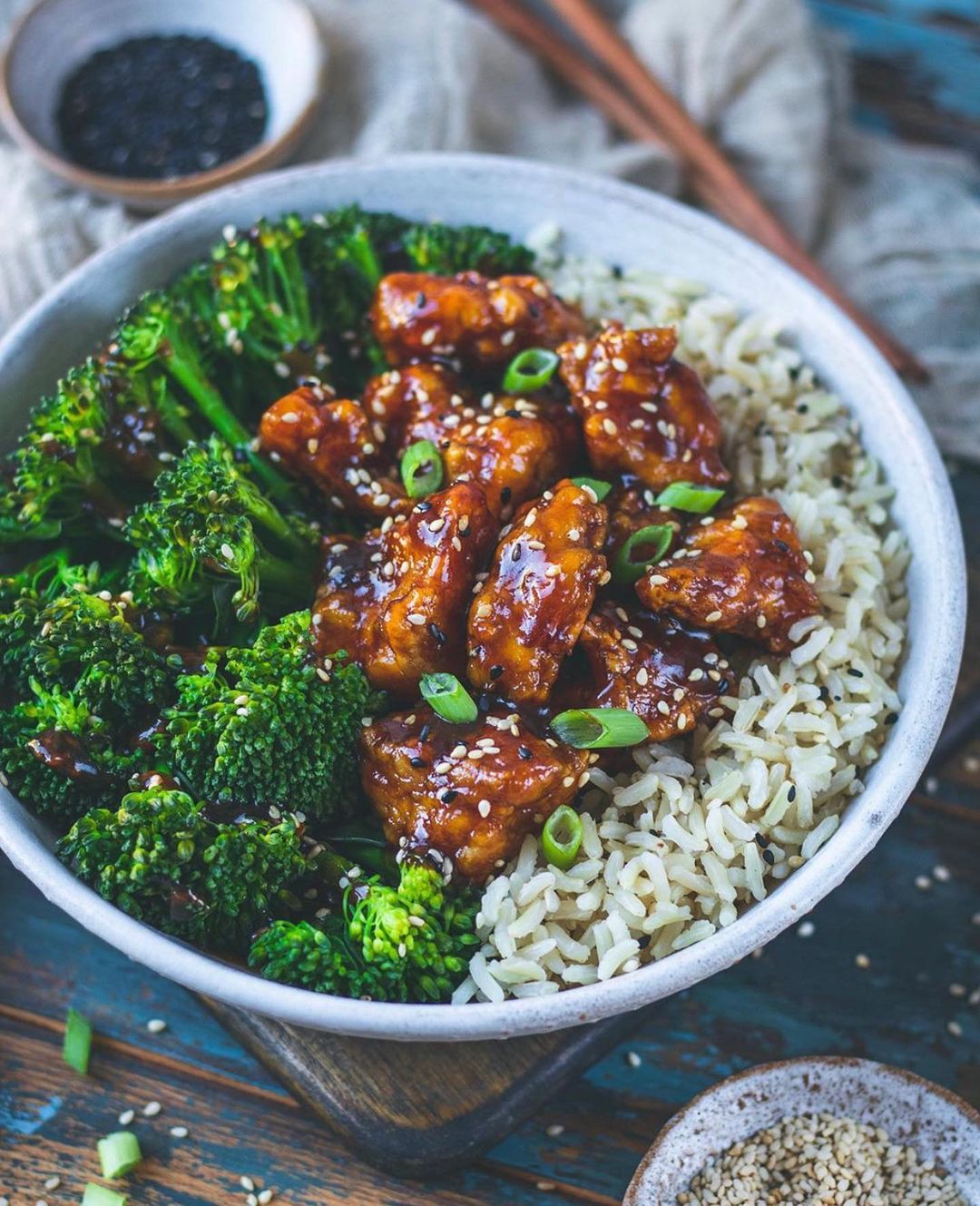 Sticky Ginger and Garlic Tofu