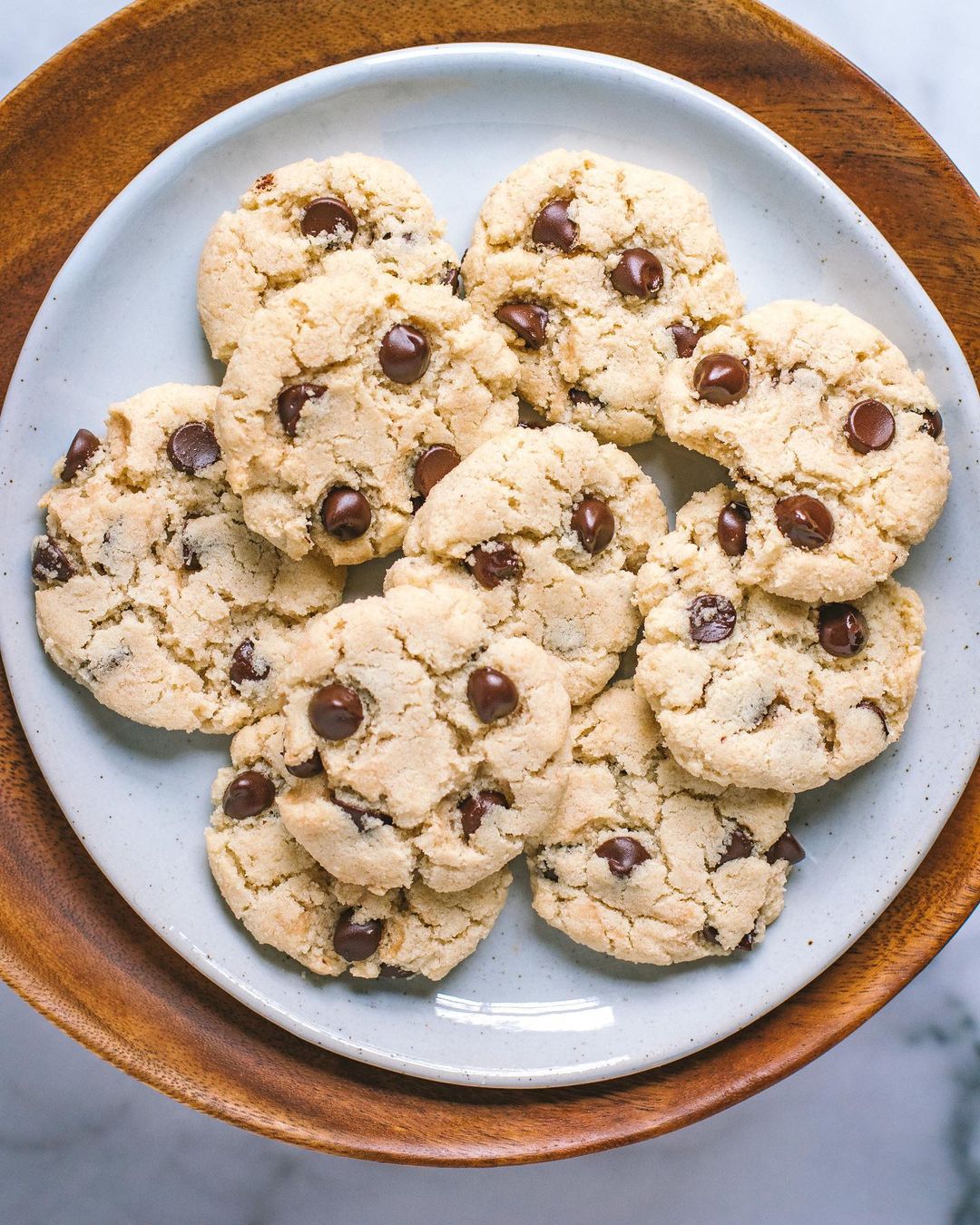 Almond Flour Chocolate Chip Cookies