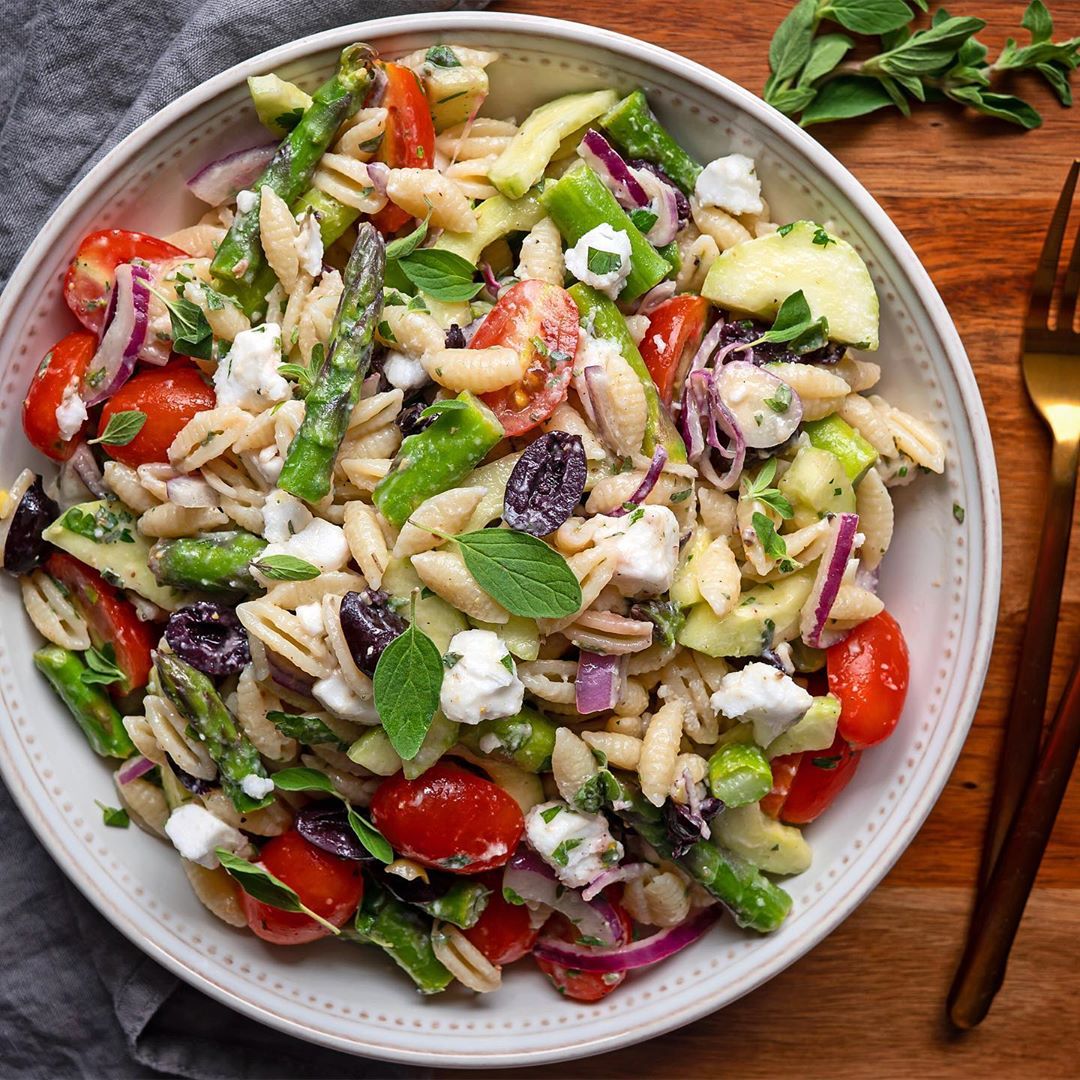 Greek Pasta Salad with Asparagus