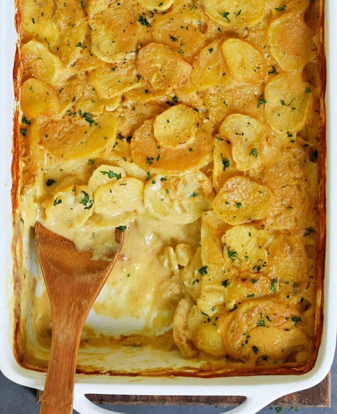Vegan Scalloped Potatoes with Cashew Sauce