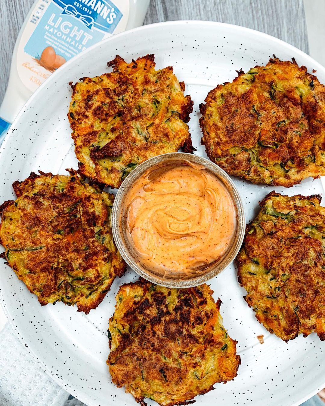 Veggie Fritters with Sriracha Mayo Dip