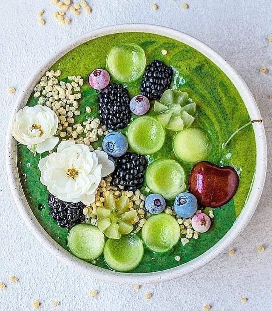 Green Smoothie Bowl with Spinach and Kale