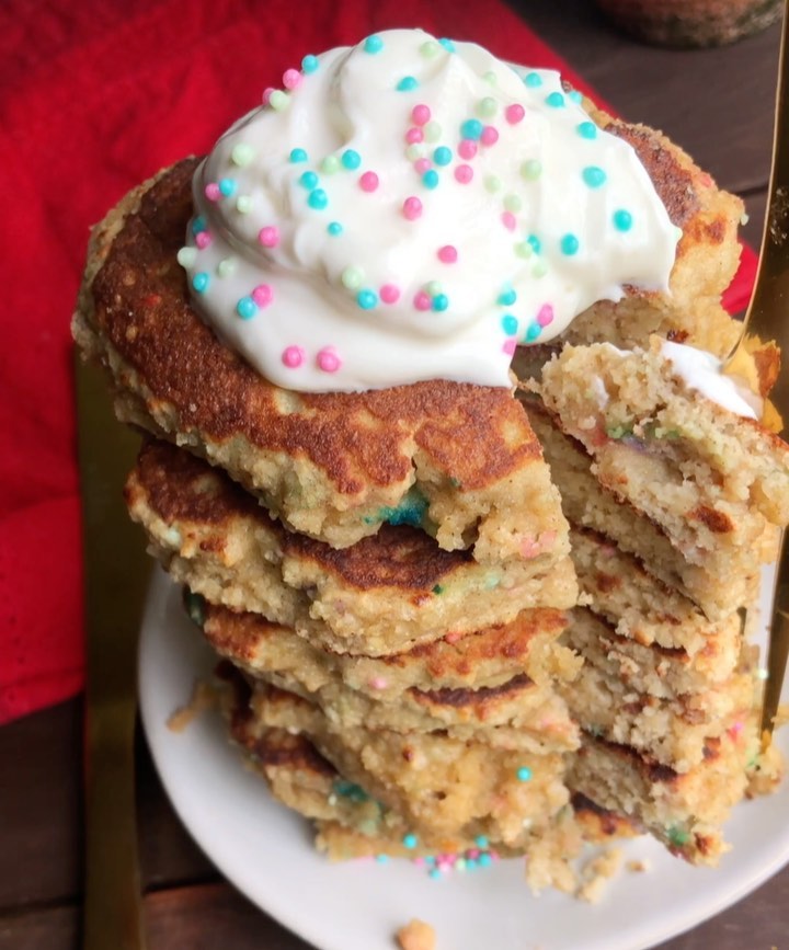 Fluffy Funfetti Banana Pancakes for Breakfast