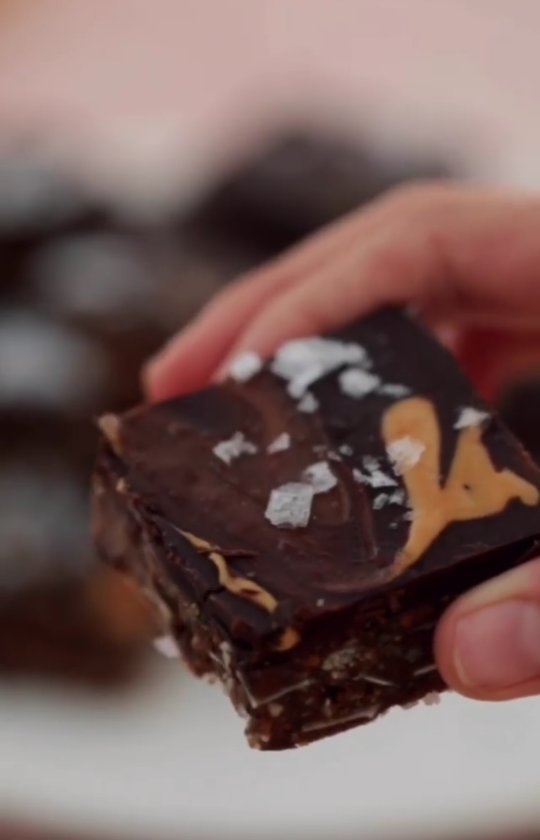 Choc Peanut-Butter Protein Squares