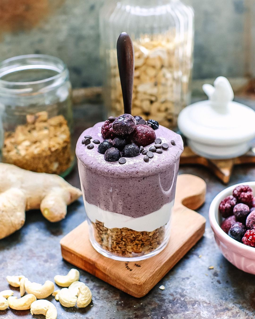 Coconut and Berry Smoothie Pot