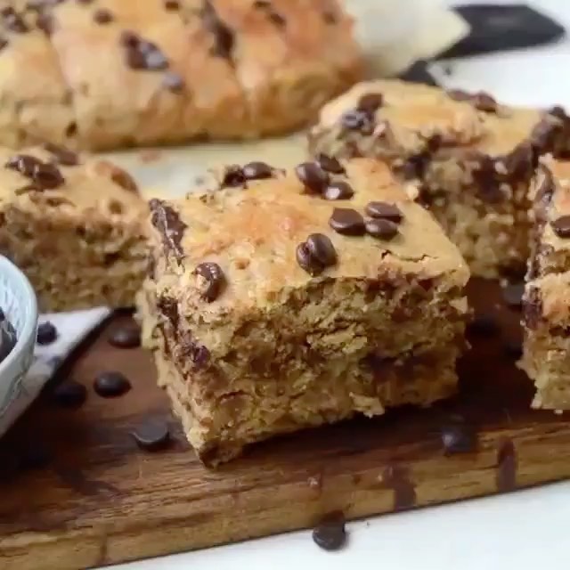 Vegan Banana Bread Blondies Treat