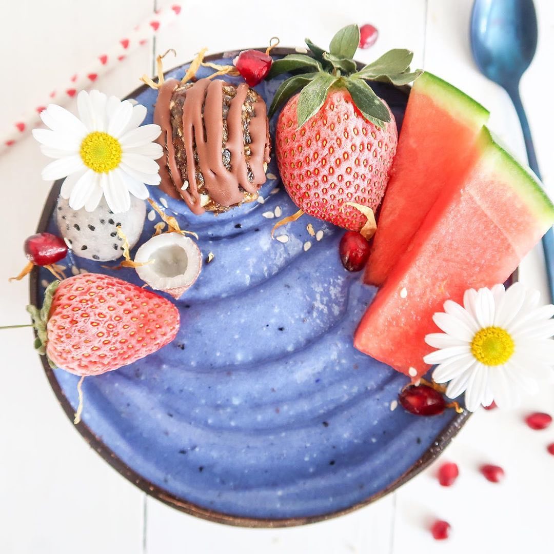 Blue Spirulina Frozen Fruit Smoothie