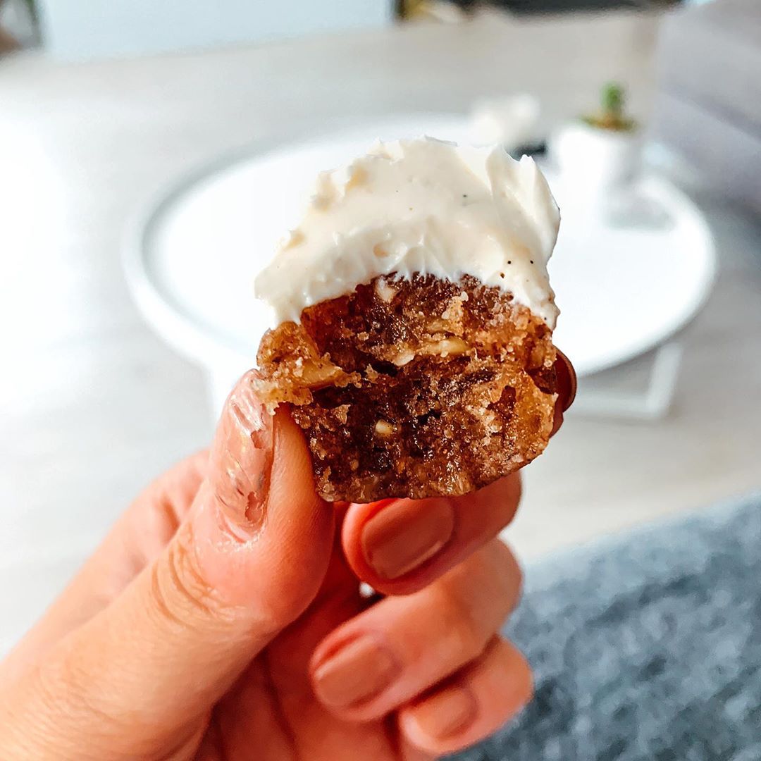 Vanilla Cinnamon Date Nut Bliss Balls