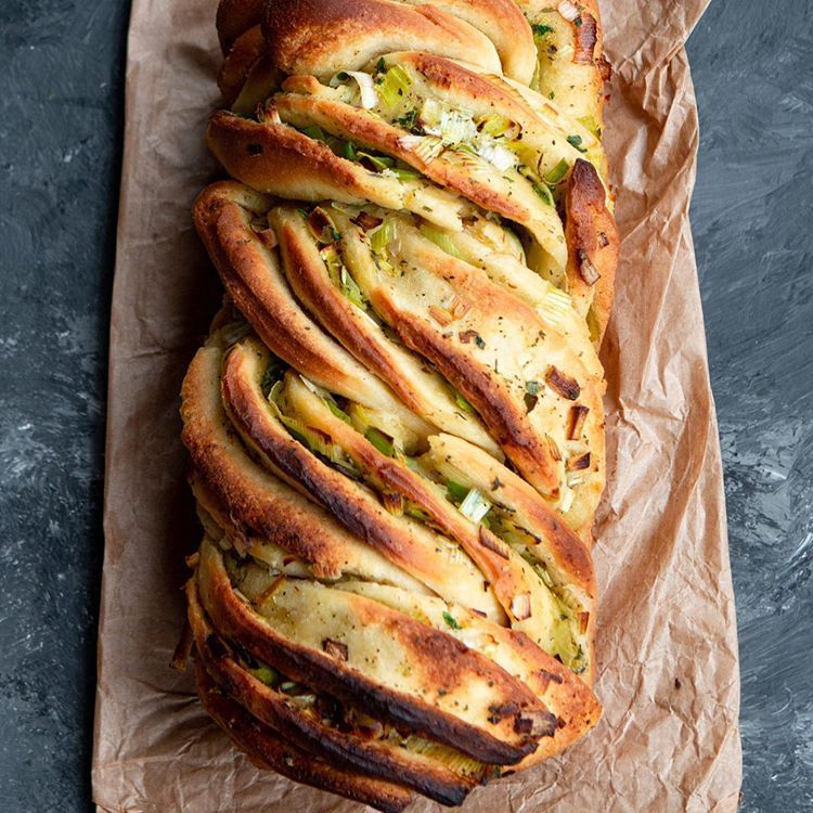 Garlic and Leek Twist Bread