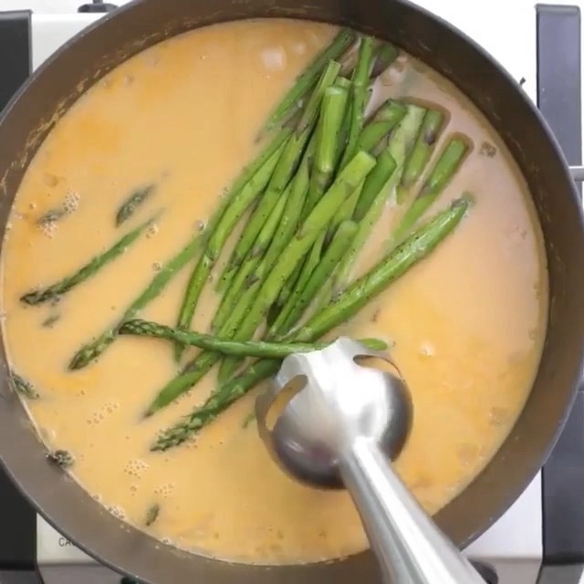 Spring Asparagus and Potato Soup