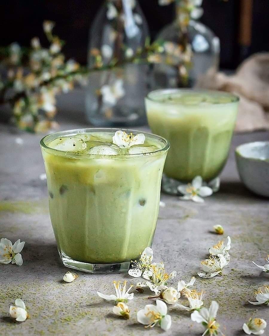 Simple Matcha Latte Beverage