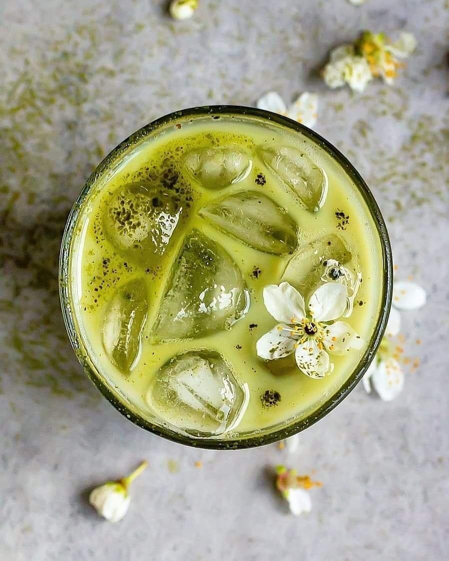 Simple Matcha Latte Beverage