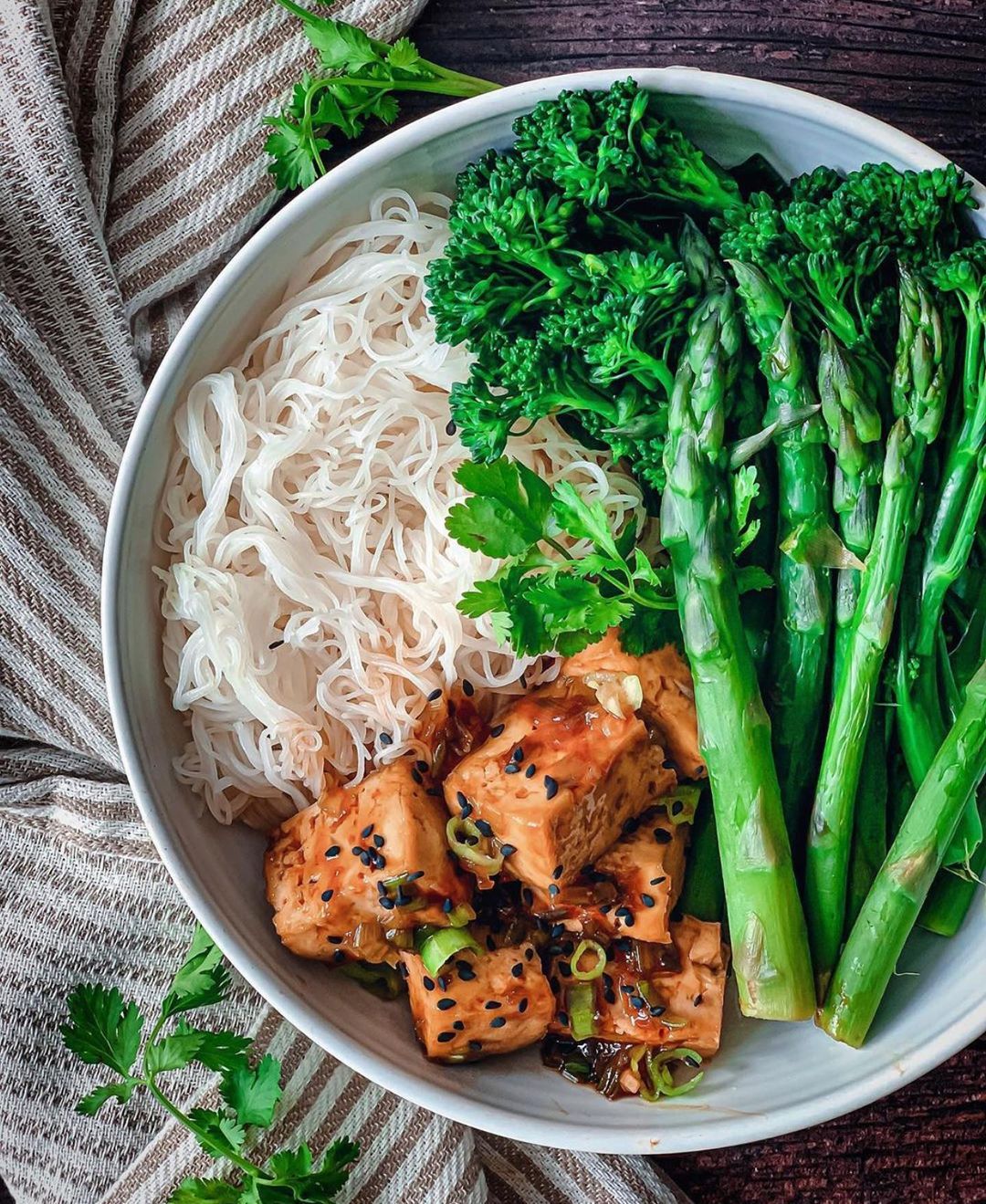 Vegan Tofu and Vegetable Noodle Bowl