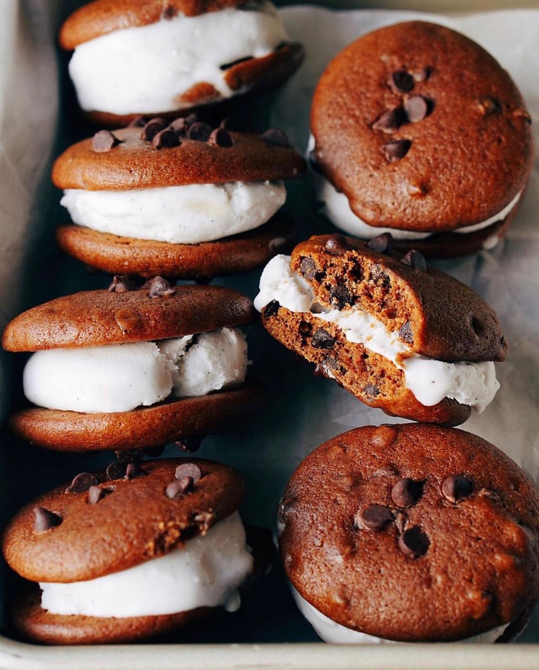 Dalgona Chip Ice Cream Cookies
