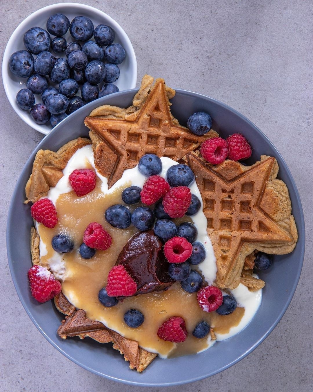 3-Ingredient Healthy Vegan Waffles