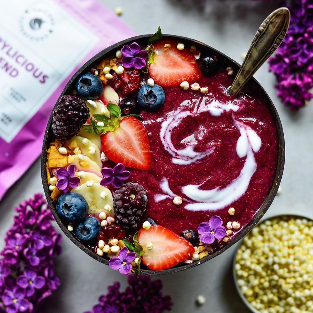 Frozen Berry Banana Chia Smoothie