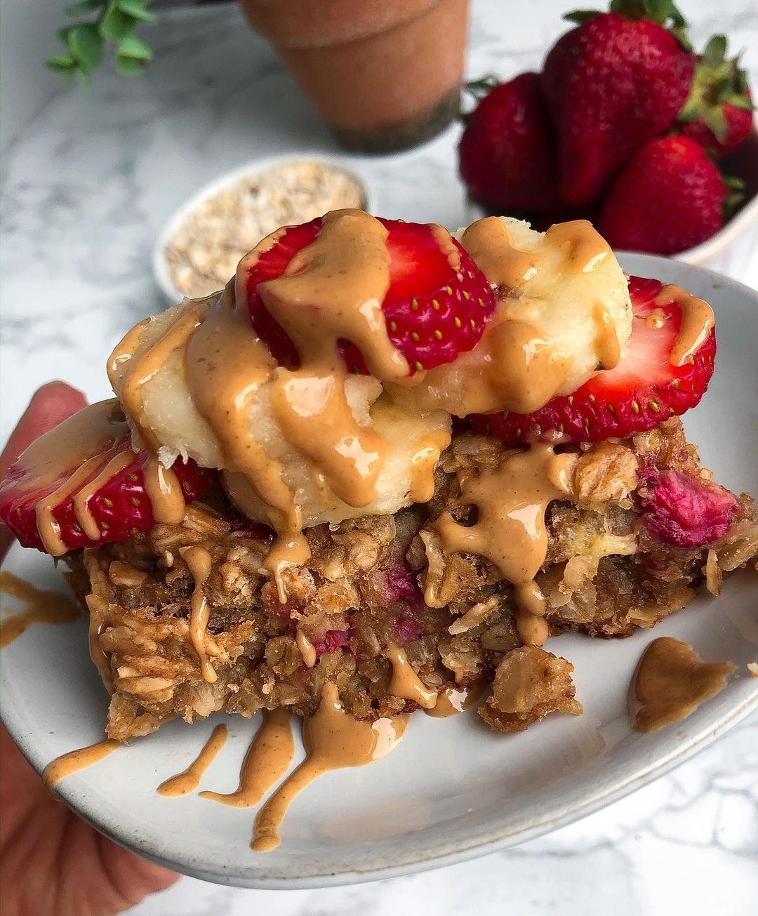 Easy Strawberry Oatmeal Bars