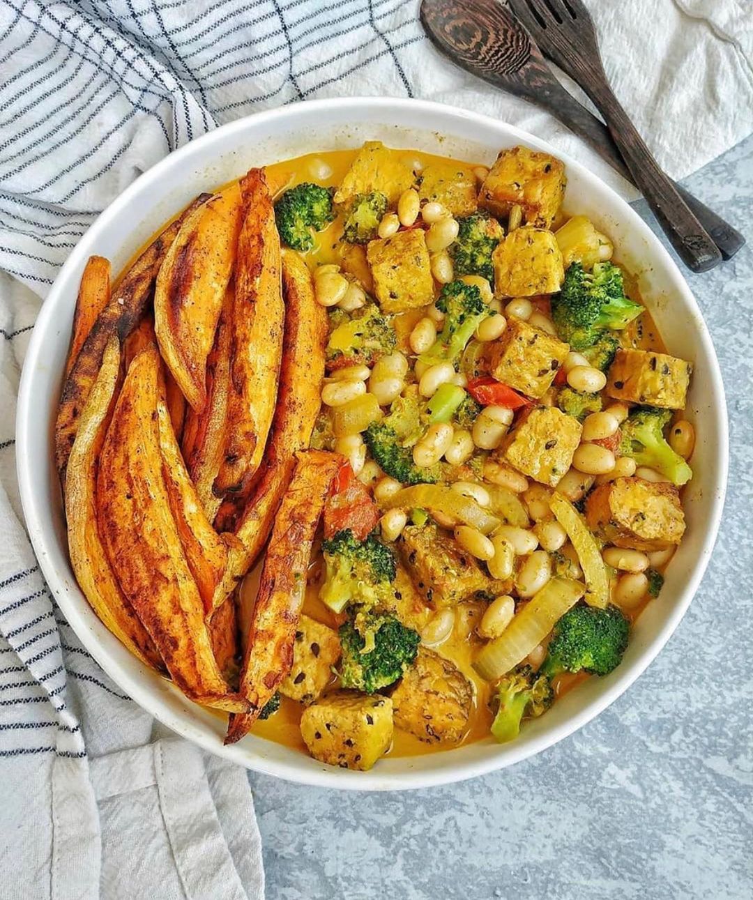 Roasted Sweet Potatoes with Tempeh Curry