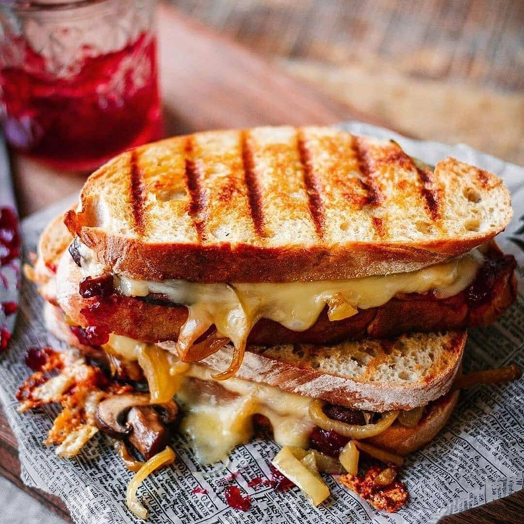 Vegan Toastie Melt with Caramelized OnionsMushrooms and Lingonberry Jam