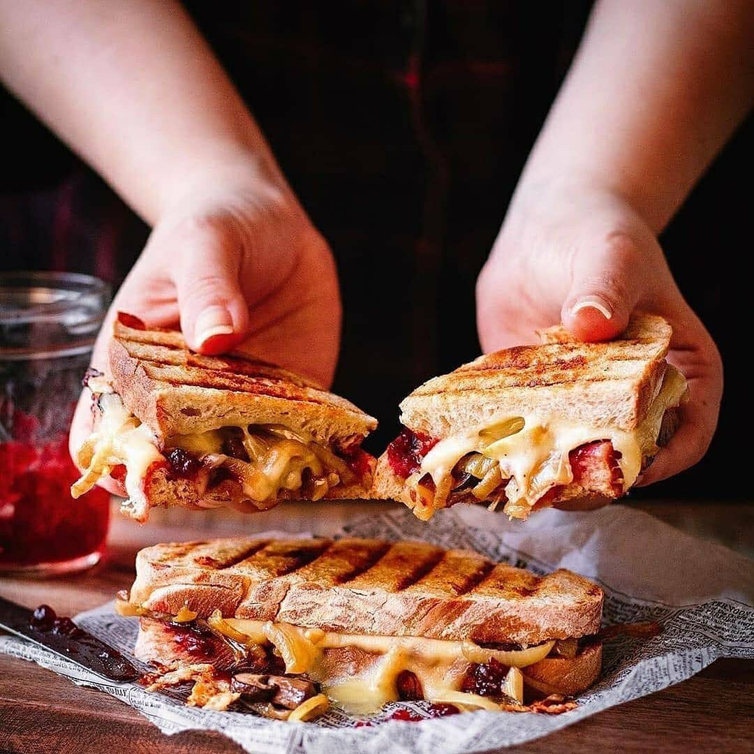 Vegan Toastie Melt with Caramelized OnionsMushrooms and Lingonberry Jam