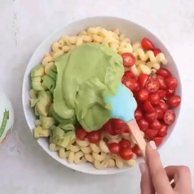 Creamy Vegan Pasta Salad