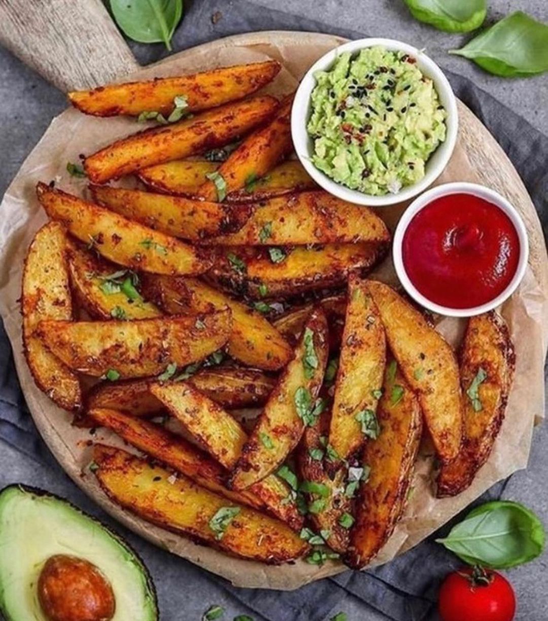 Crispy Oven-Baked Potato Wedges
