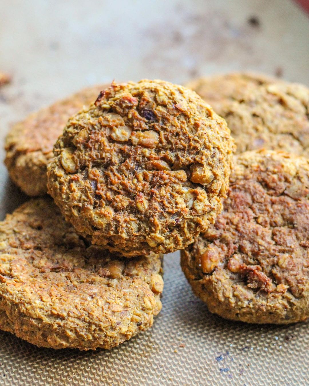 Garlic Chili Chickpea Burgers