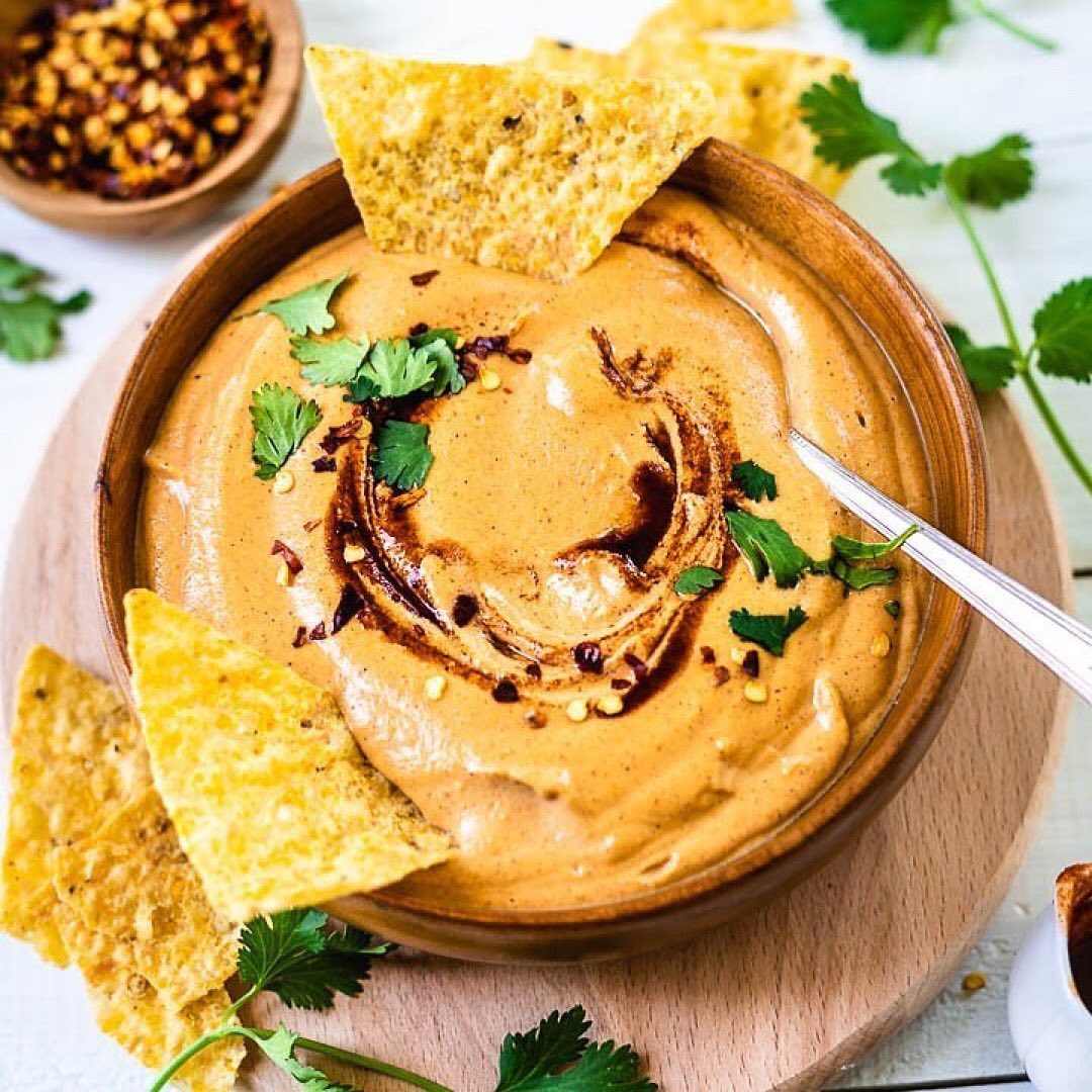 Easy Vegan Cashew Queso Dip
