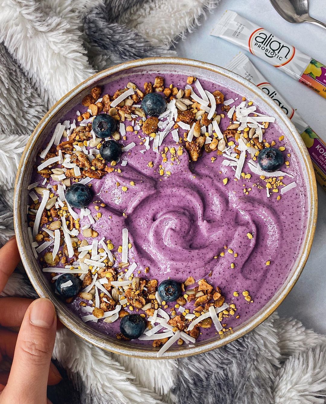 Blueberry Lemon Smoothie Bowl