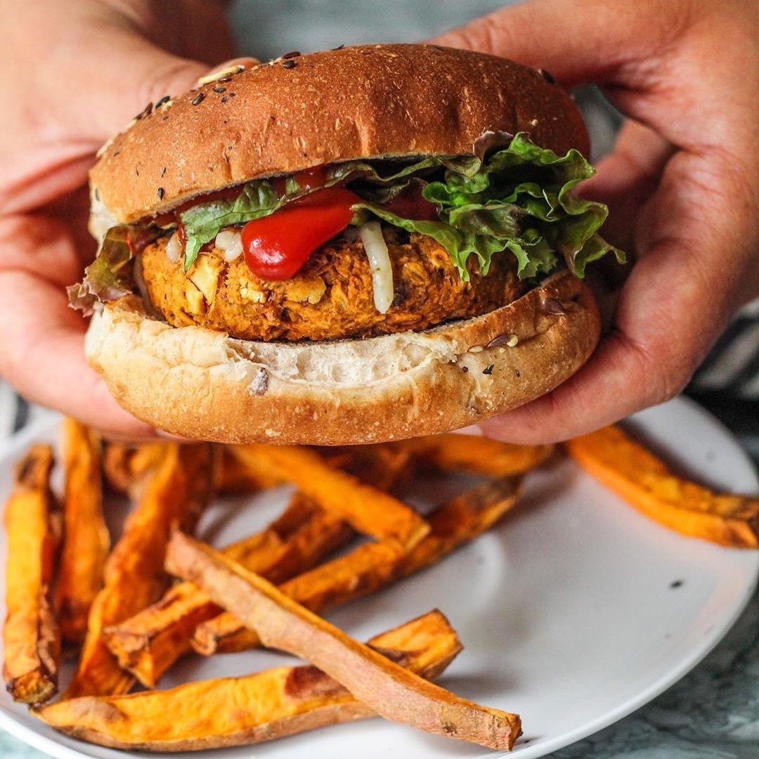Garlic Chili Chickpea Burgers