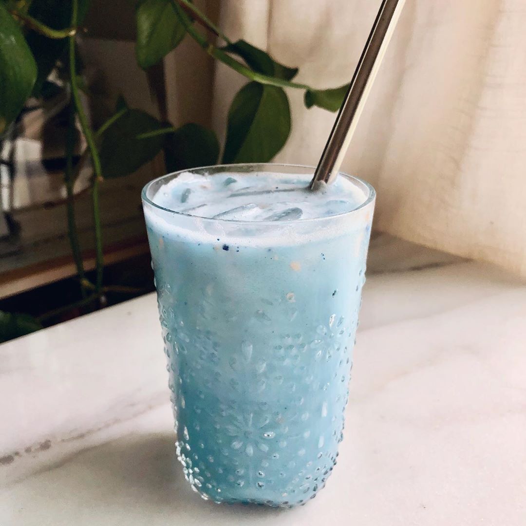 Caffeine-Free Iced Blue Spirulina Latte