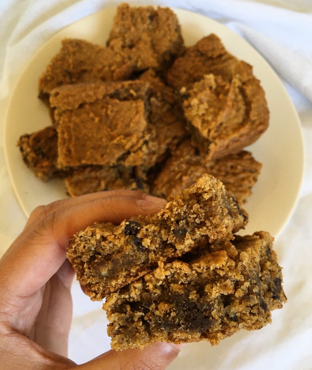 Chocolate Chickpea Blondies ?