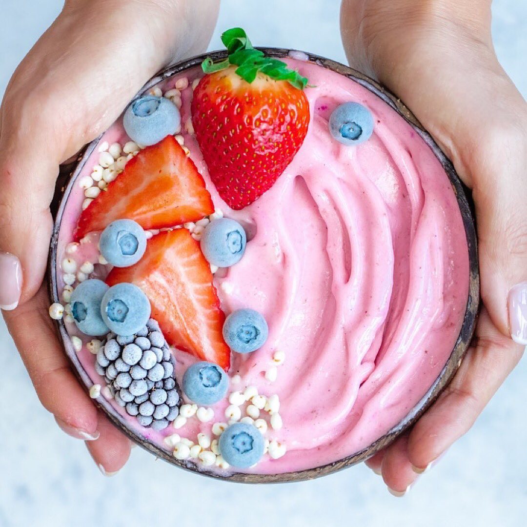 Dreamy Pink Smoothie Bowl with Healthy Ingredients