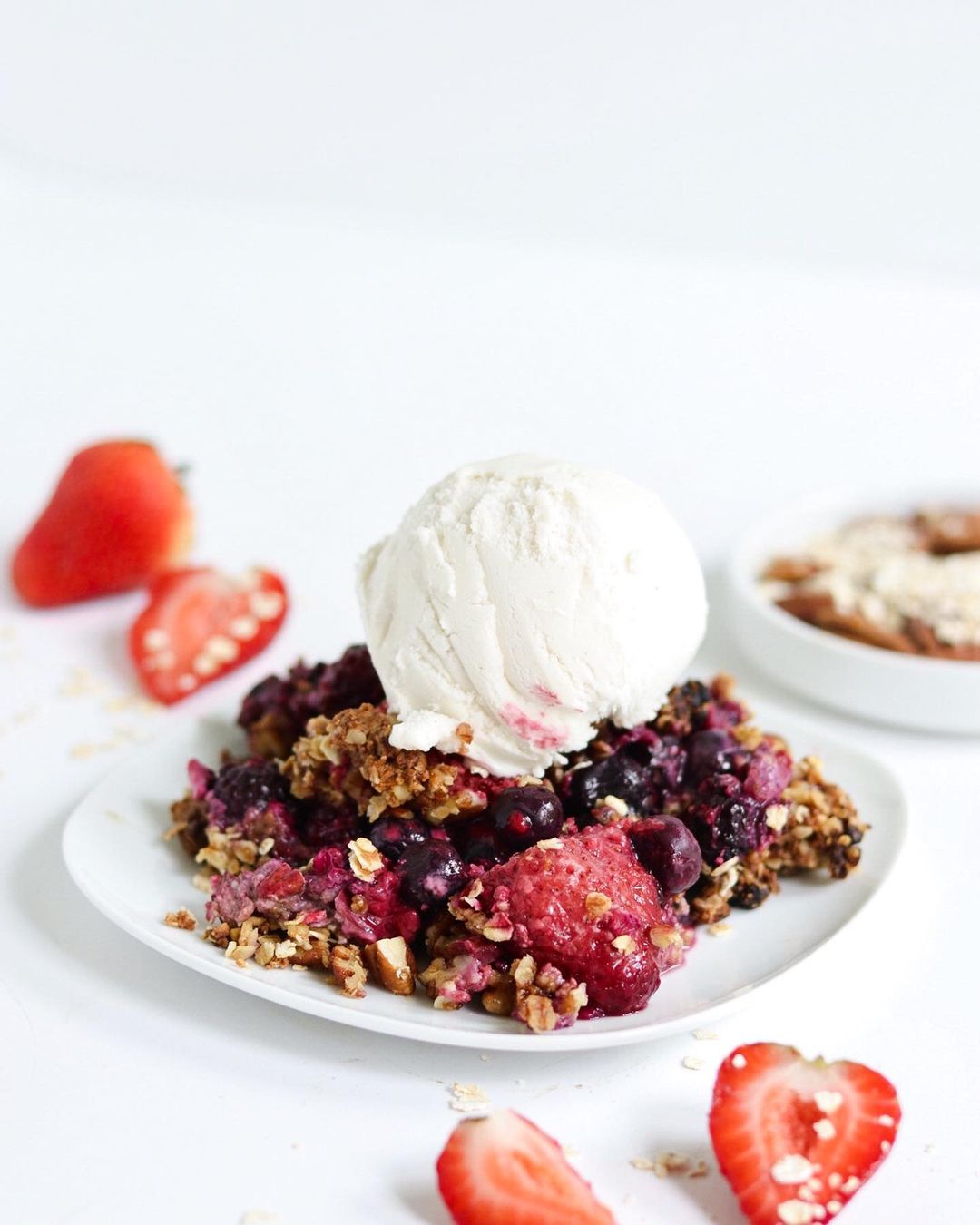 Berry Crumble with Vegan Vanilla Ice Cream
