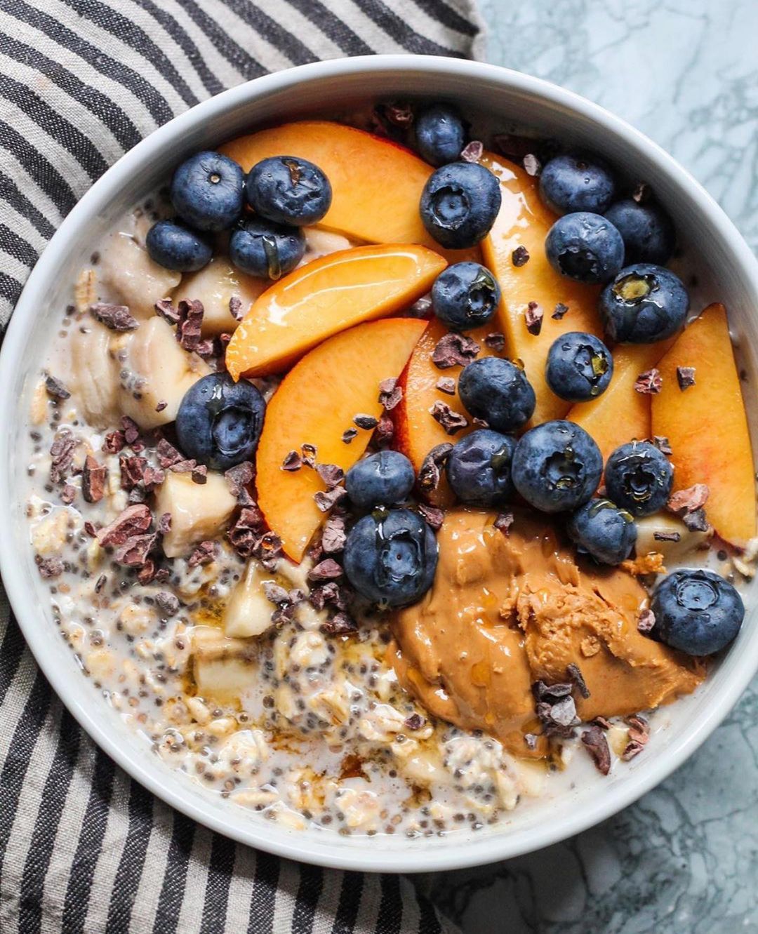 Overnight Oats with Chia Seeds and Almond Milk